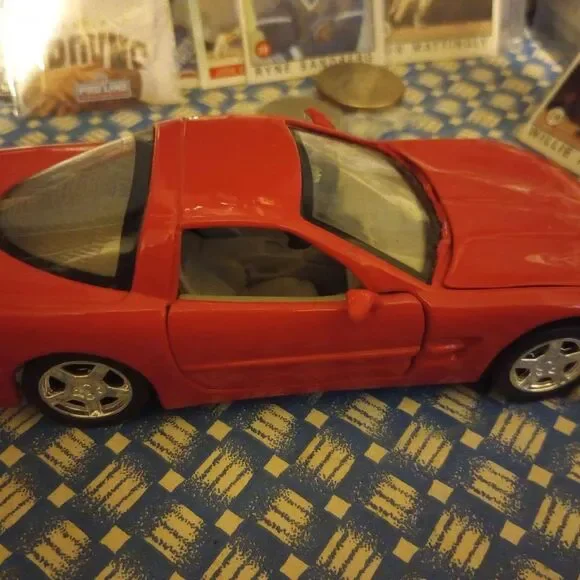 1/24 1997 Chevy Corvette die-cast high quality - Picture 2 of 9